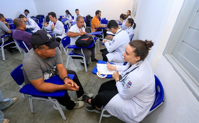 Novembro Azul: servidores da Educação ganham manhã de cuidados para a saúde masculina