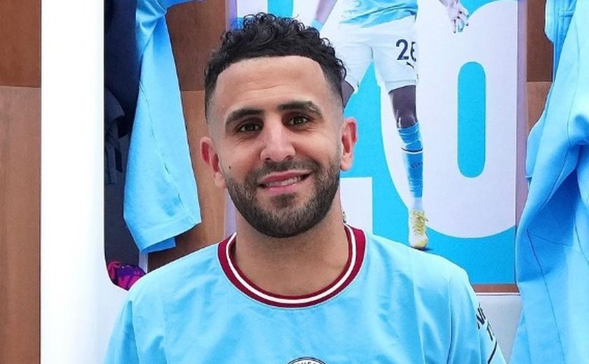 Al-Ahli, da Arábia Saudita, anuncia a contratação de Mahrez, ex-Manchester City