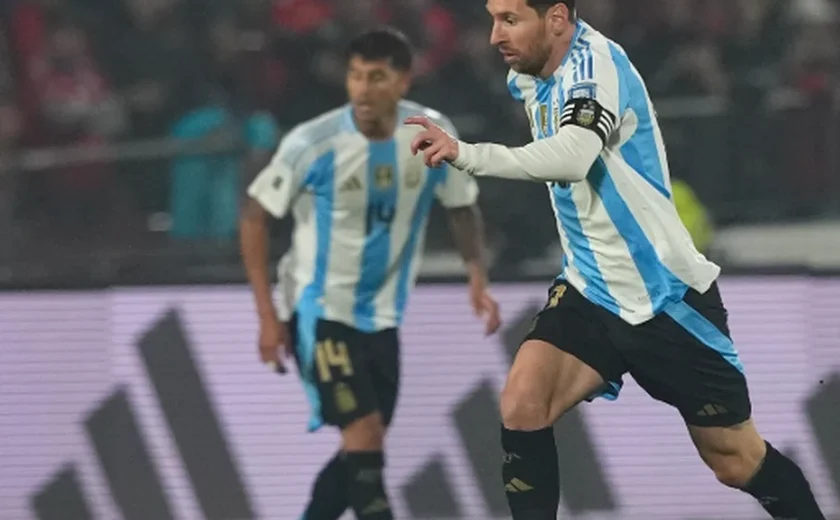 Messi celebra noite mágica em adeus na Argentina: 'Terminar assim aqui é o que sempre sonhei'