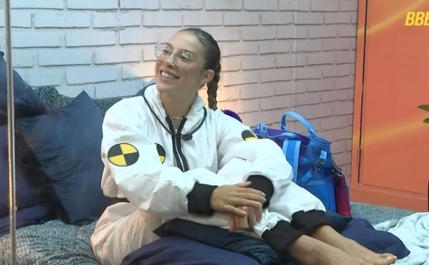 Renata volta para o 'BBB 25' munida de informações sobre o jogo