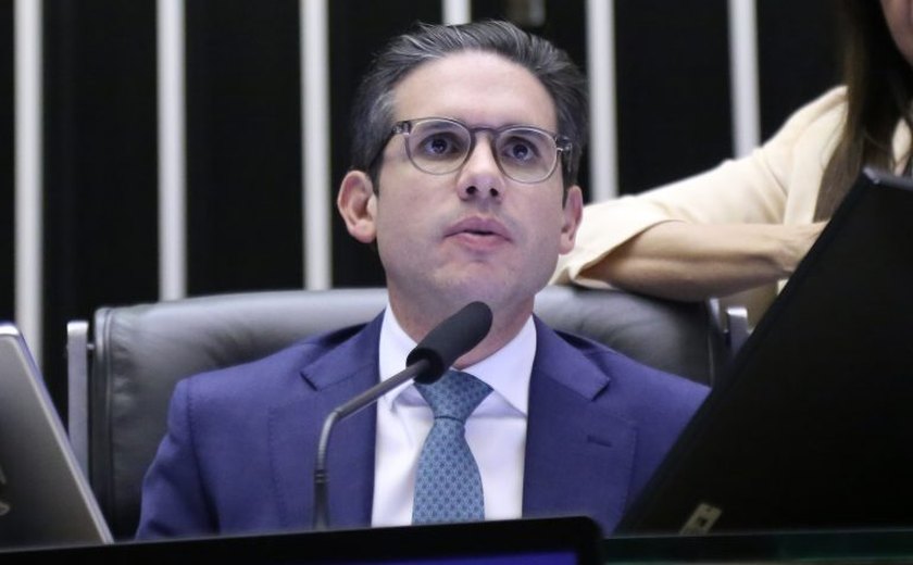 Hugo Motta discute com Carlos Jordy: 'Não funciono sob ameaça'