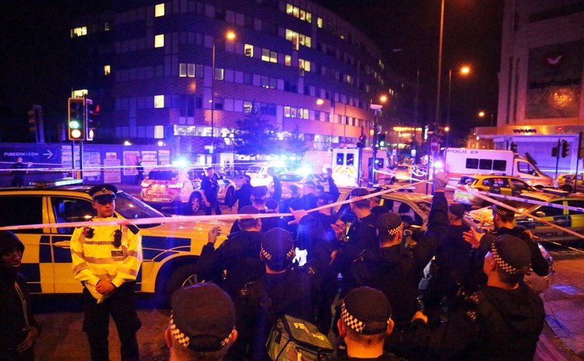 &#8216;Ele disse que queria matar todos os muçulmanos&#8217;, diz testemunha de ataque a fiéis de mesquita em Londres