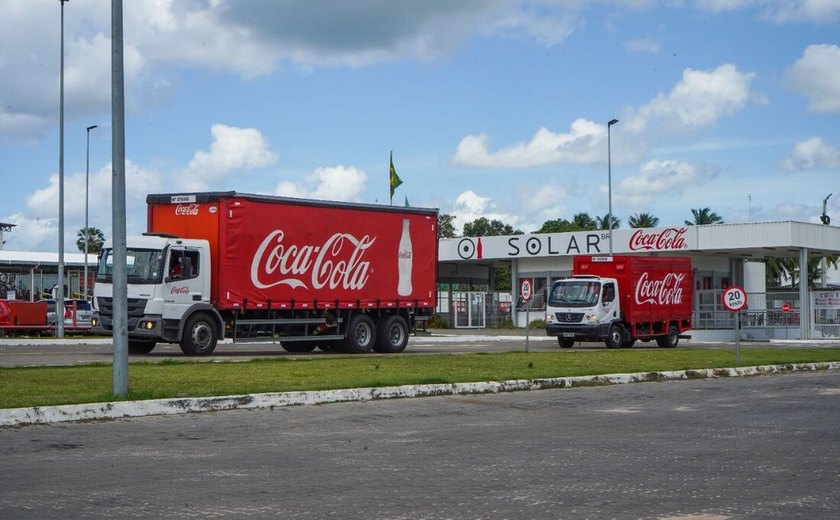 Coca-Cola supera previsões de lucro e receita, mas ação cai no pré-mercado