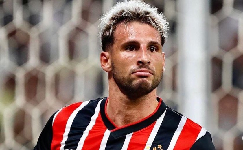 Calleri se diz 'frustrado' com suspeita de lesão no São Paulo: 'Não consigo ter sequência'