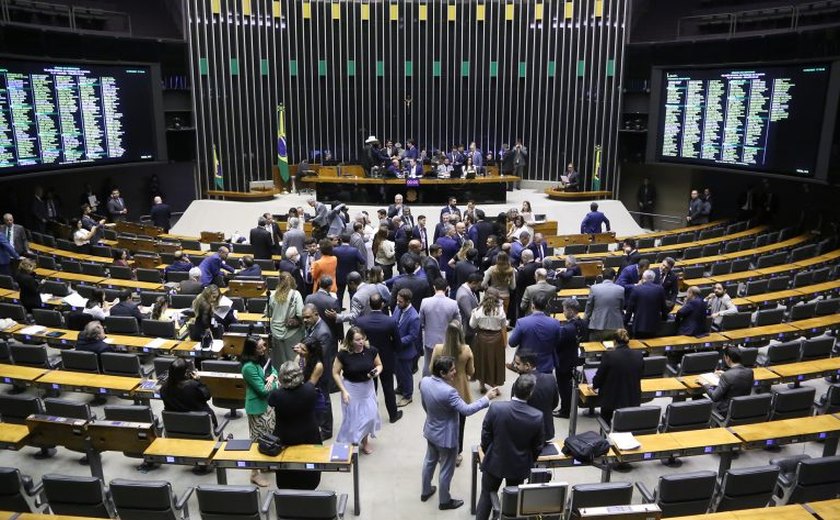 Câmara pode votar projeto que amplia remuneração de fiscais agropecuários que atuam contra gripe aviária
