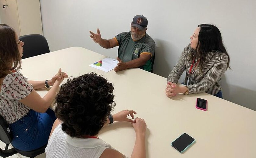 Após cinco anos de espera, idoso recebe direito a usucapião com ajuda da Casa de Direitos de Arapiraca
