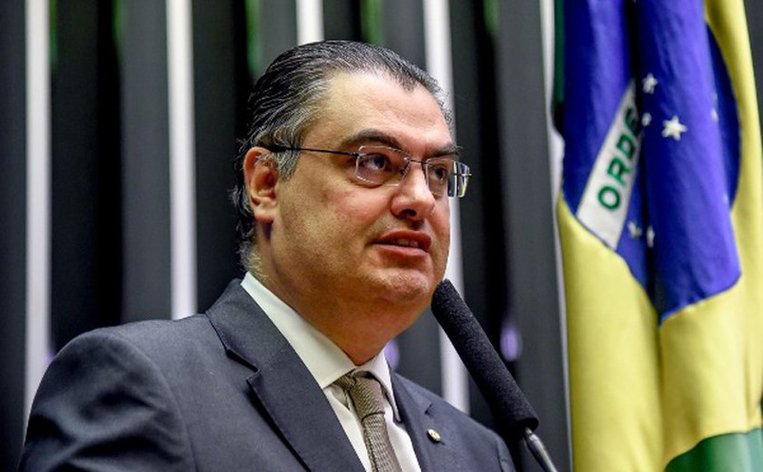 Congresso minimiza efeitos de manifestações; fala de Bolsonaro irrita Centrão