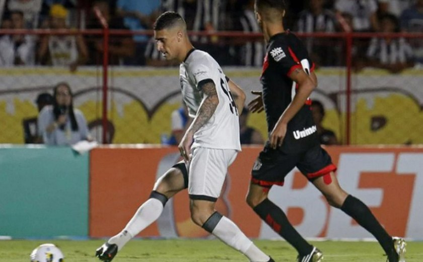 Atlético-GO e Botafogo empatam em jogo ruim e repleto de erros individuais