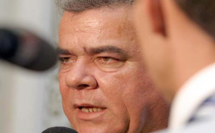 Partido de Bolsonaro defende Deus, armas e oposição ao comunismo