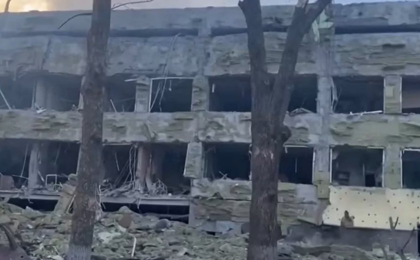 Rússia ataca último foco de resistência na cidade ucraniana de Mariupol