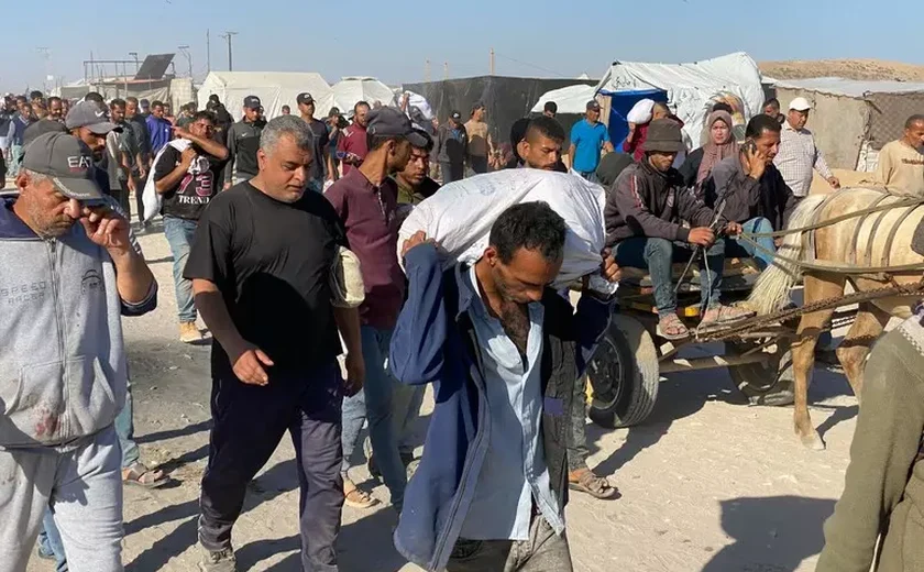 Ataque de Israel deixa mortos perto de centro de ajuda em Gaza