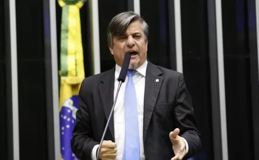 Ex-deputado bolsonarista Boca Aberta é preso em flagrante por porte ilegal de arma de fogo
