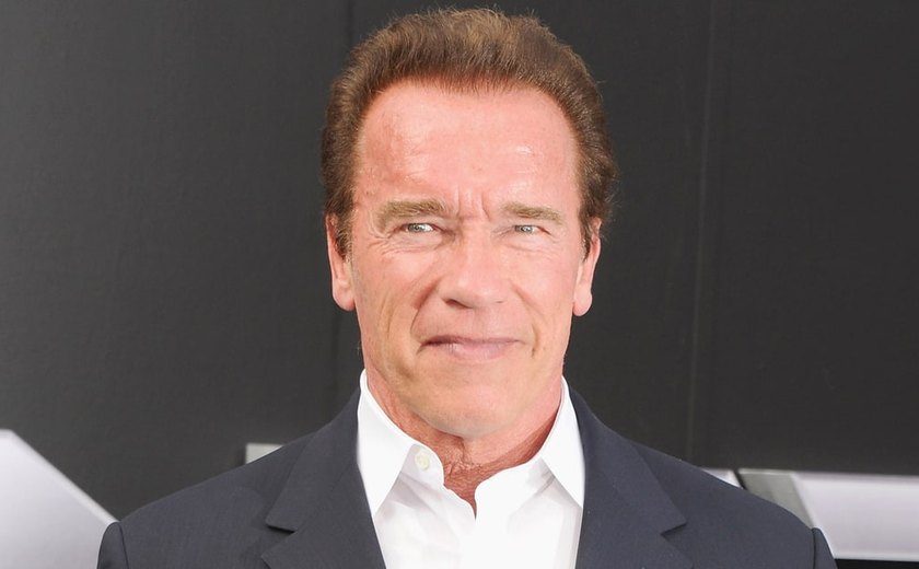 Arnold Schwarzenegger: &#8216;Eu passei por cima da linha várias vezes&#8217; com mulheres