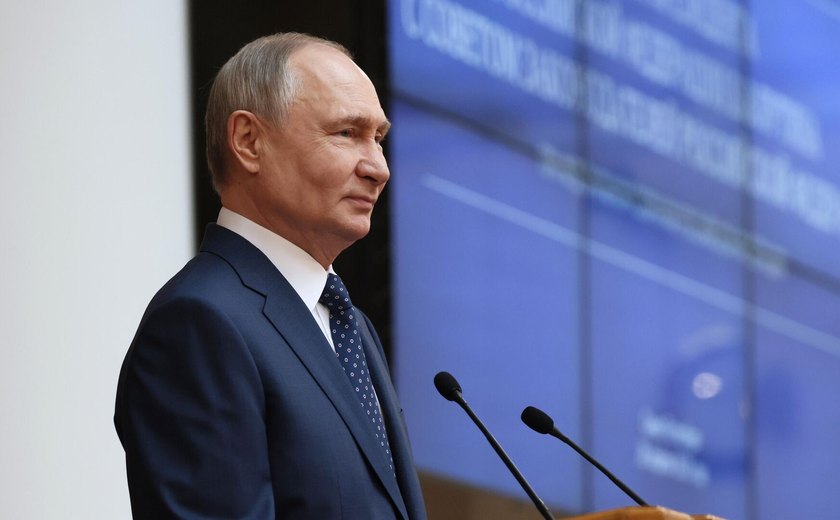 Putin saiu vencedor da disputa política com o Ocidente, diz analista britânico