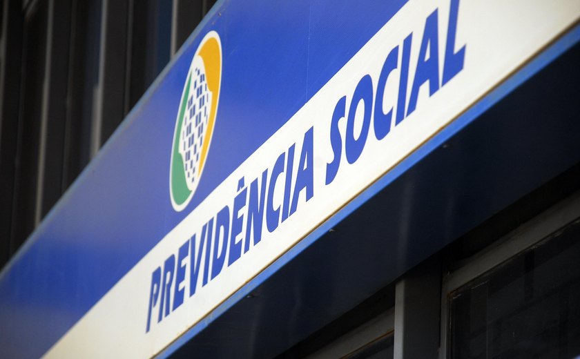 Reforma da Previdência em Alagoas: Defensor Público afirma que taxação de aposentados e pensionistas é inconstitucional