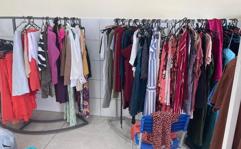 Pestalozzi de Arapiraca realiza brechó com produtos doados por empresas