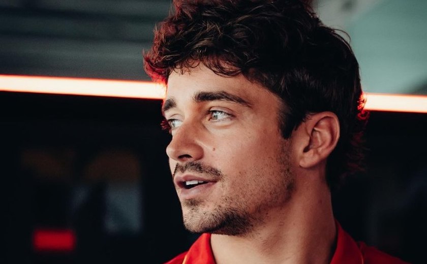 Leclerc supera Norris e lidera 1º treino livre do GP de Cingapura de F-1