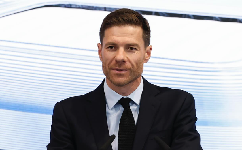 Xabi Alonso vê lado positivo em estreia pelo Real, mas admite 'falta de precisão'