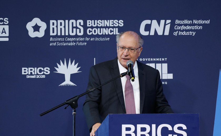 'BRICS é o motor da economia mundial', diz Alckmin em fórum