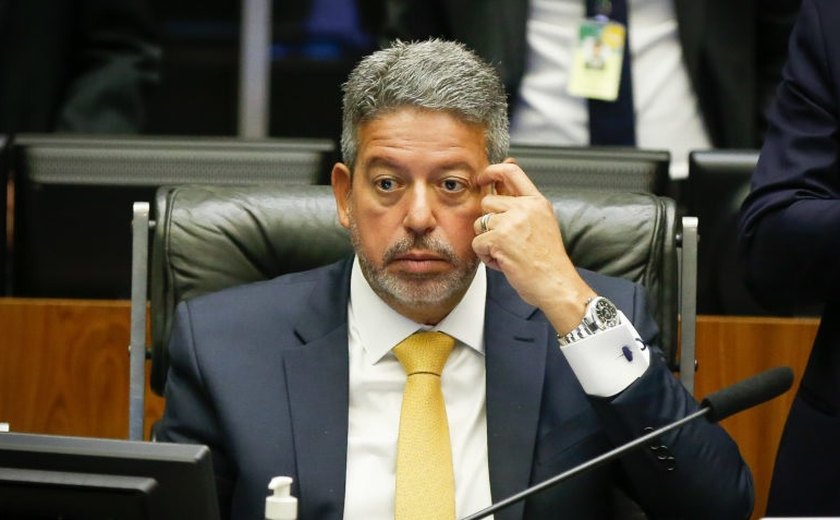 Lira sobre questionamento de Bolsonaro às urnas: Sempre defendi sistema eleitoral