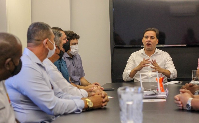 Secretário Kelmann Vieira se reúne com supervisores do Sistema Socioeducativo