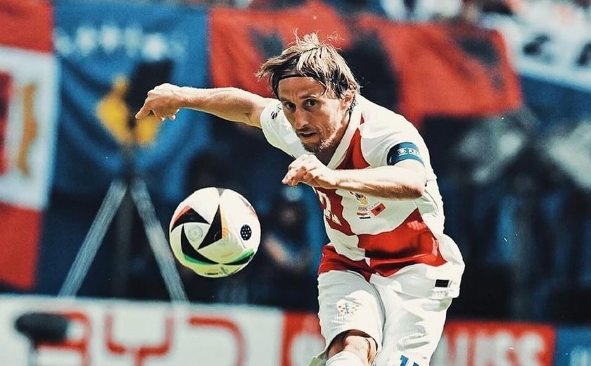 Modric comemora 180 jogos pela Croácia e adia adeus: 'Quando não sentir mais fogo, me aposento'