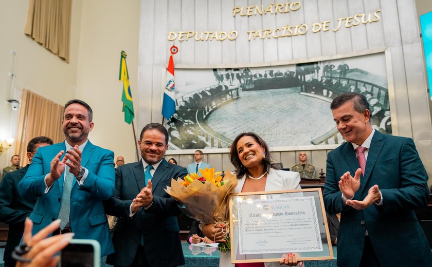 Secretária de Estado da Fazenda é homenageada pela Assembleia Legislativa