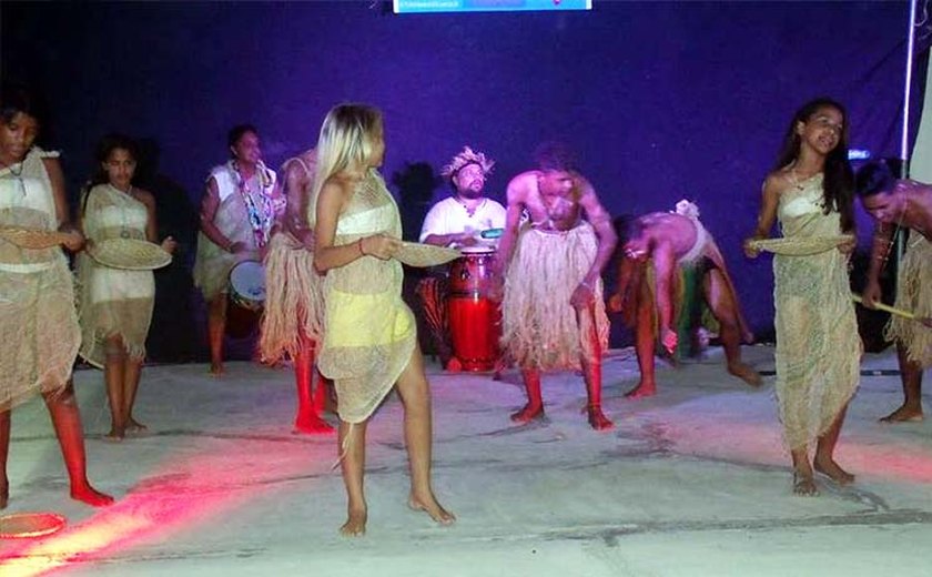 Maceió: Grupo do Serviço de Convivência se apresenta em Festival de Teatro
