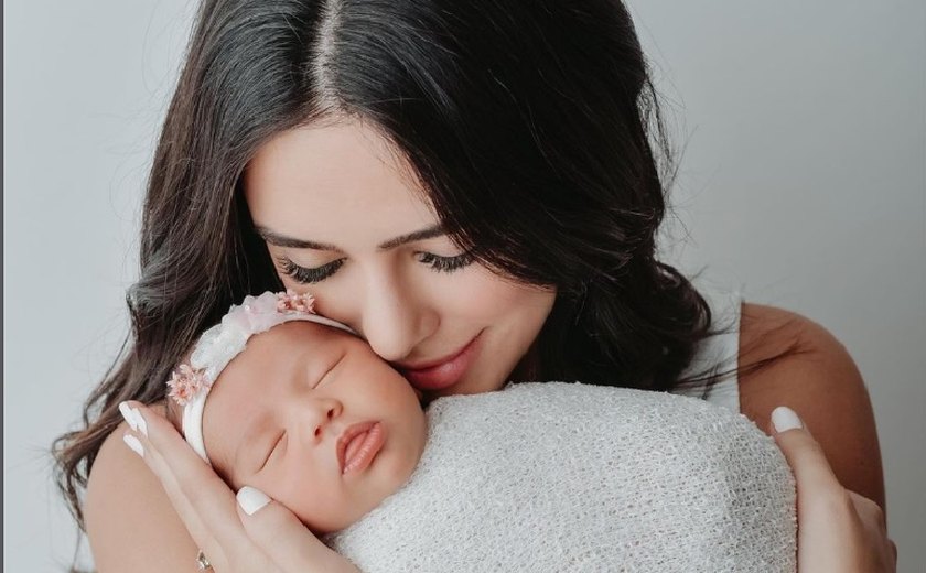 Bruna Biancardi faz ensaio 'newborn' de Mavie e mostra 'primeiro lookinho' da filha de Neymar