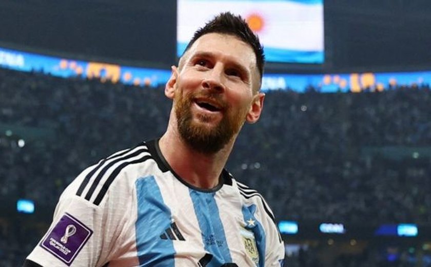Messi revela febre e dor de garganta e pode desfalcar Argentina contra o Peru na Copa América