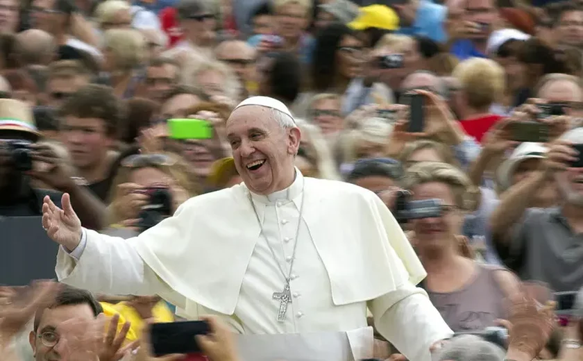 Cardeais agradecem 'afeto' recebido após morte de papa Francisco
