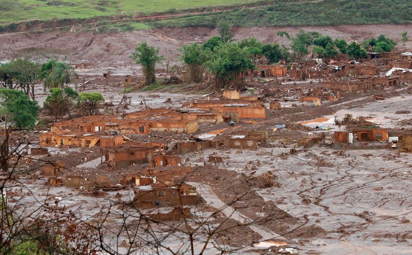 STF mantém acordo de R$ 170 bi para reparar danos causados pelo rompimento de barragem em Mariana