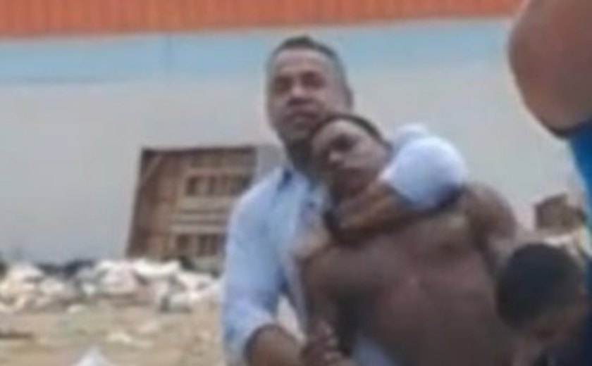 Vereador afastado por suspeita de rachadinha já havia agredido homem em situação de rua