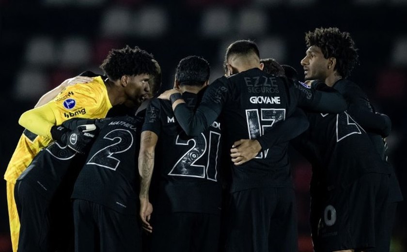 Corinthians volta a ter contas bloqueadas por dívidas de R$ 23 milhões com empresário