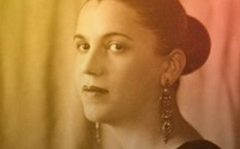 Tela atribuída a Tarsila do Amaral passa por autentificação, mas metodologia é questionada por associação de galeristas