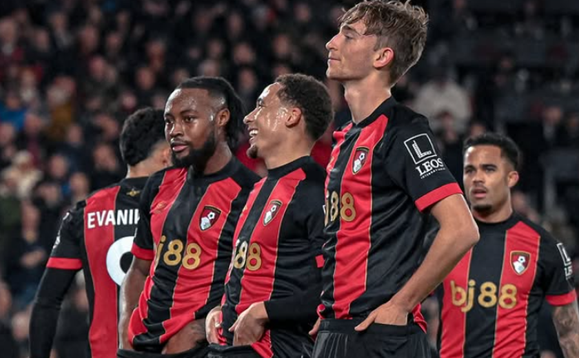 Bournemouth vence o Tottenham e ensaia reação no Campeonato Inglês