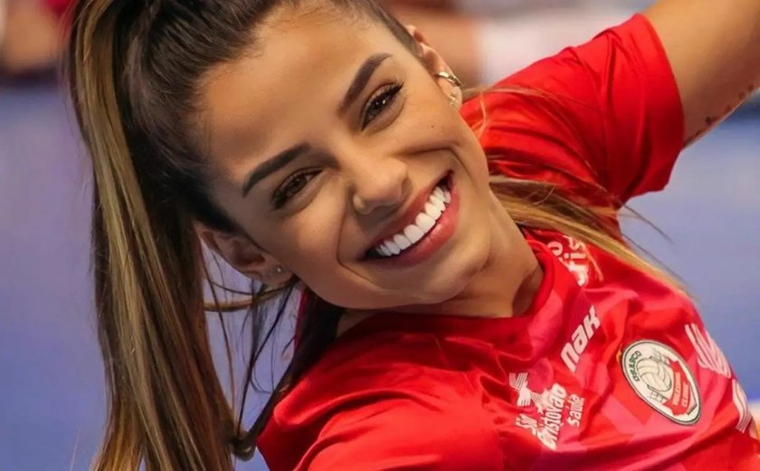 Key Alves lucra com fotos sensuais no OnlyFans enquanto se firma no vôlei