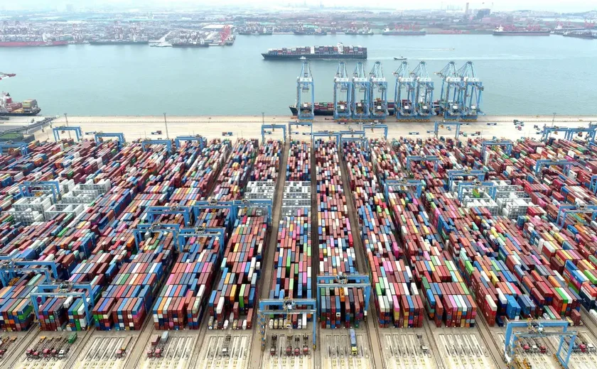 Apesar da tensão comercial, exportações da China superam estimativas em maio