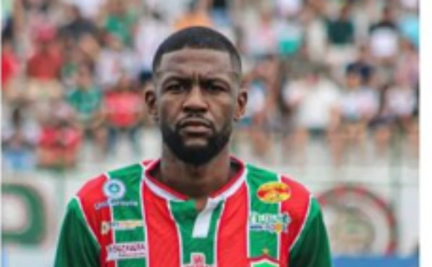 Futebol: zagueiro Diego pede desligamento do time do CSE