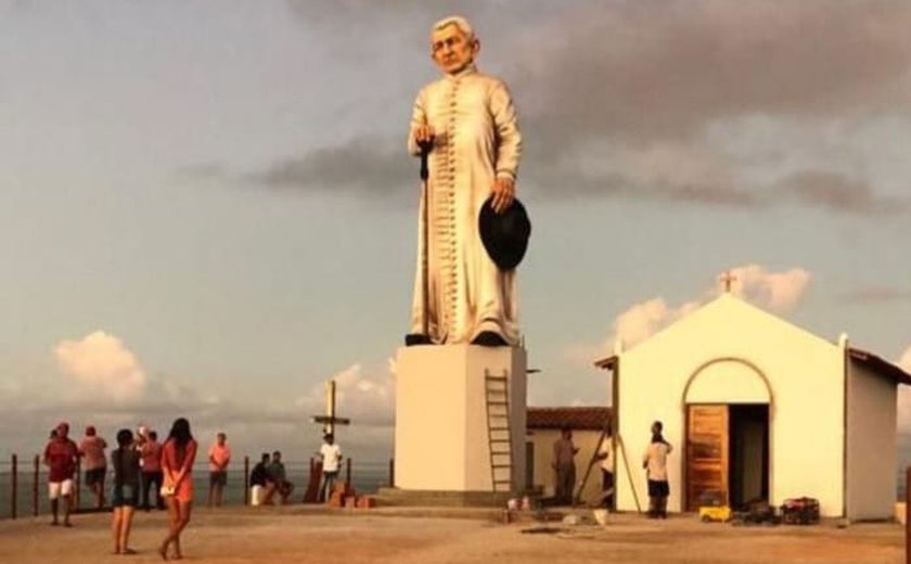 Monumento em homenagem ao Padre Cícero será inaugurado nesta quinta, em Porto Real do Colégio