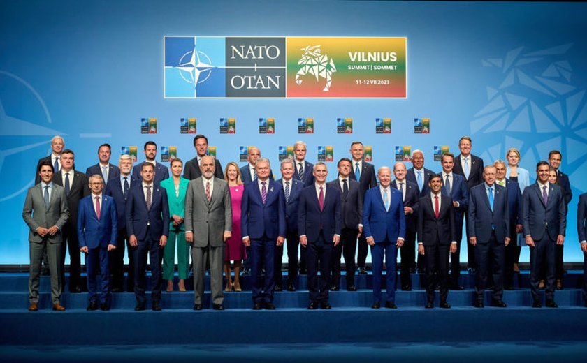 Rússia acompanha com 'atenção máxima' cúpula da Otan que deve tratar sobre apoio à Ucrânia