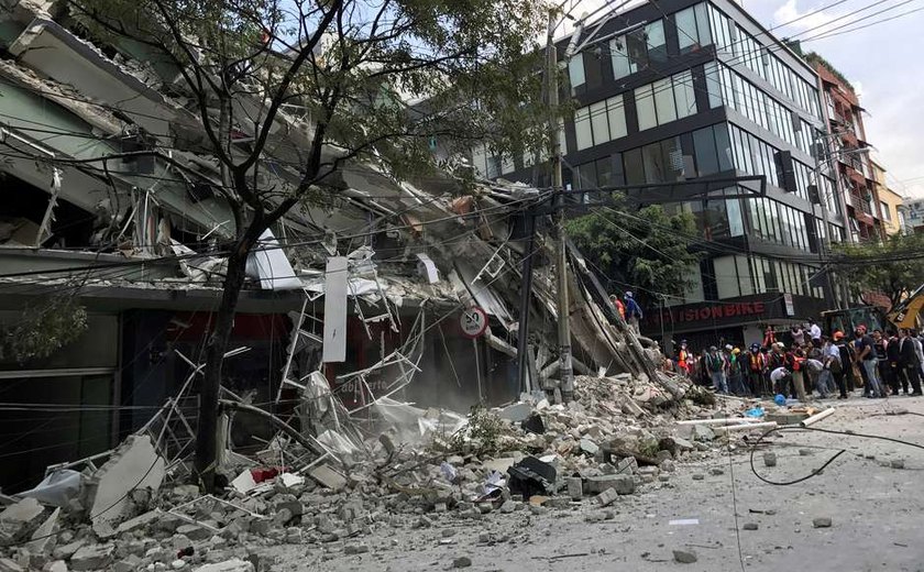 Terremoto no México mata 217 e derruba dezenas de prédios