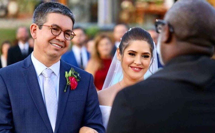 Randolfe conheceu noiva arapiraquense através do Instagram