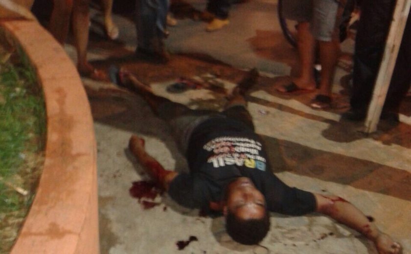 Jovem é assassinado com tiros à queima roupa em Palmeira dos Índios