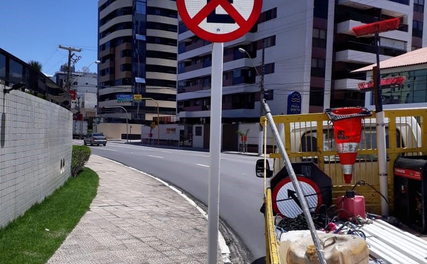 Prefeitura requalifica sinalização vertical em vias de Maceió