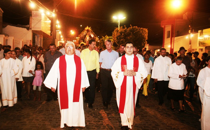 Homenagens a São Sebastião reúnem multidões no interior de Alagoas