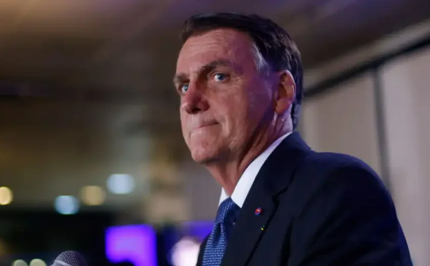Bolsonaro depõe à PF por três horas sobre joias sauditas