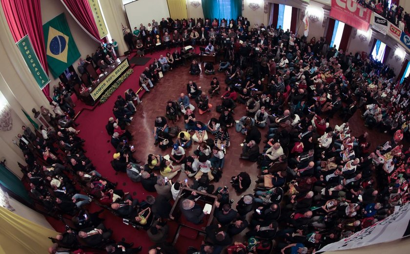 Ato na USP defende soberania nacional diante de tarifaço de Trump