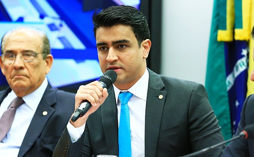 “O Governo do Estado precisa fazer sua parte”, afirma prefeito JHC durante inspeção às obras de contenção de encostas