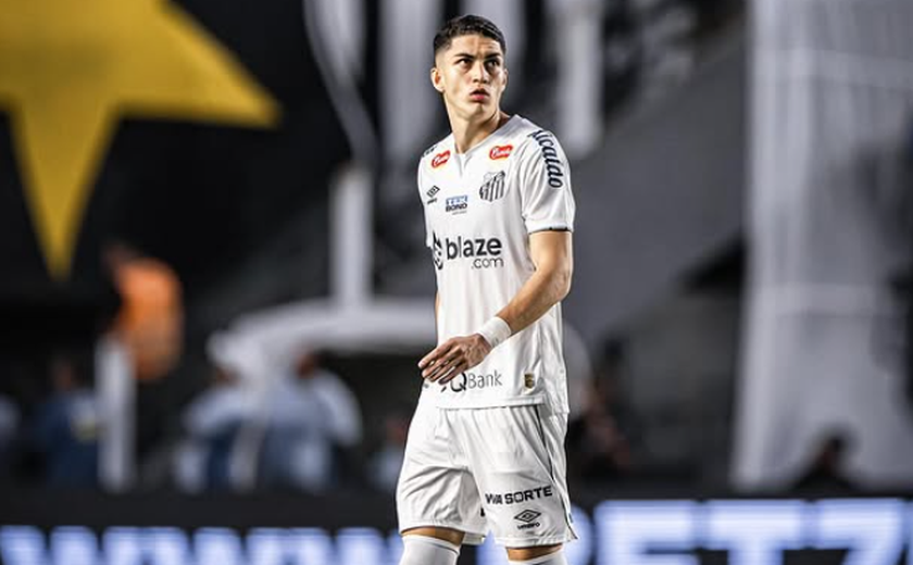 Jair desfalca treino deste domingo e fica perto de trocar o Santos pelo Botafogo
